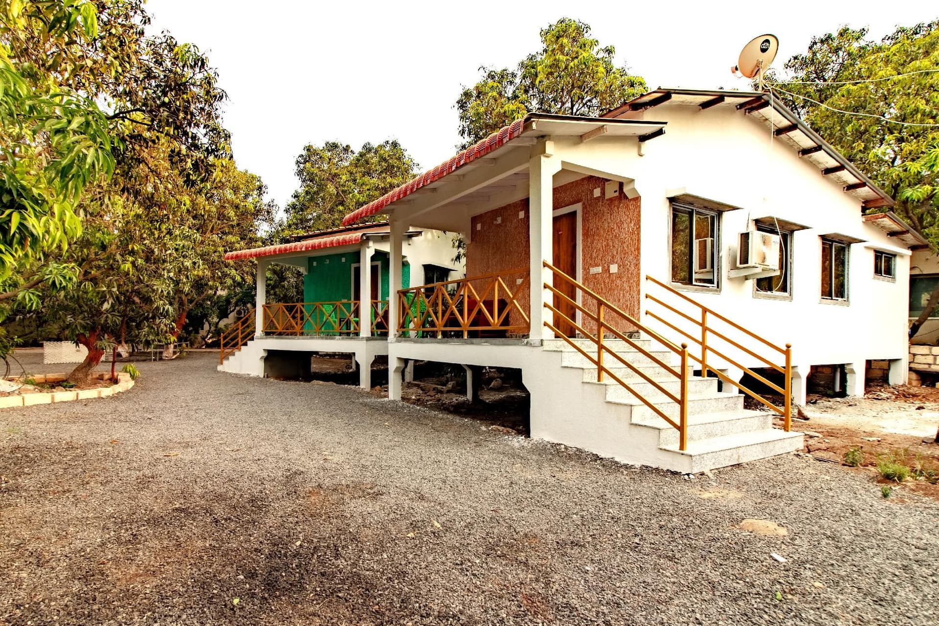 Gir Garjna - A Luxury Resort